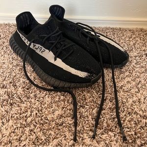 2016 Launch day Yeezy “Oreos”